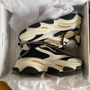 Steve Madden, POSSESSION BLACK/TAN